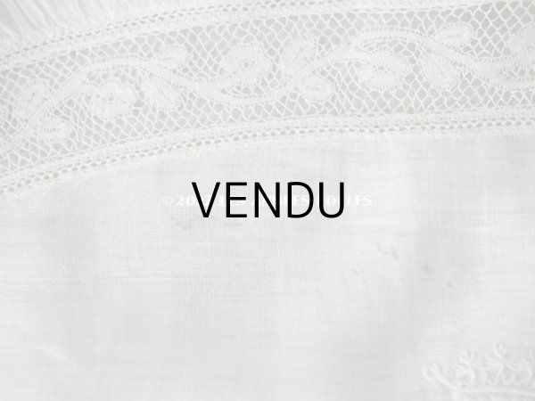 画像5: 19世紀末 アンティーク  王冠紋章＆イニシャル刺繍入り　小さなピローケース 手編みのヴァランシエンヌレース (5)