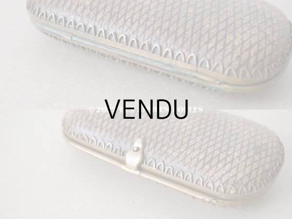 画像15: 19世紀末 アンティーク 小さなソーイングセット 薔薇＆ロカイユ装飾  裁縫道具　POMPONNE (15)