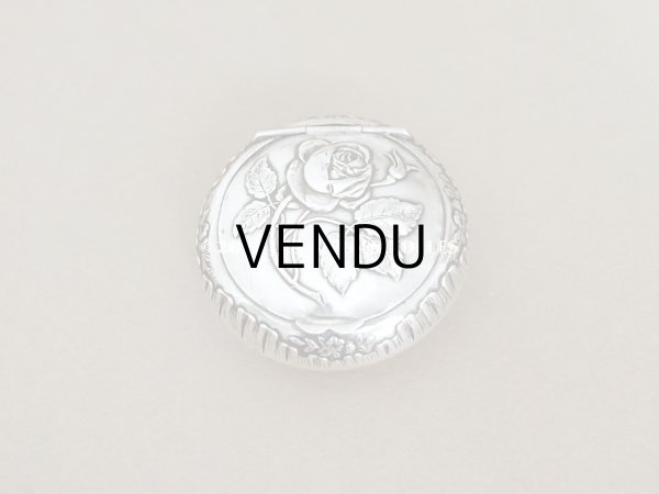 画像3: アンティーク シルバー製　薔薇のパウダーケース (3)