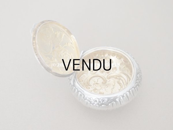 画像6: アンティーク シルバー製　薔薇のパウダーケース (6)