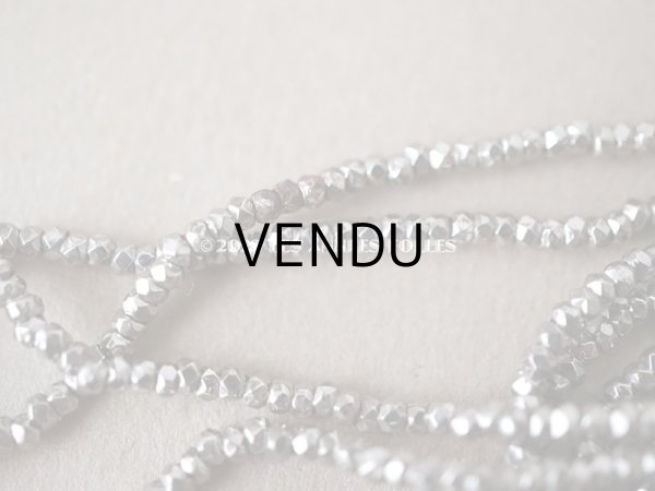 画像3: 1900年代 アンティーク メタル製 カット入り ビーズ 大粒 シルバー メタルビーズ (3)