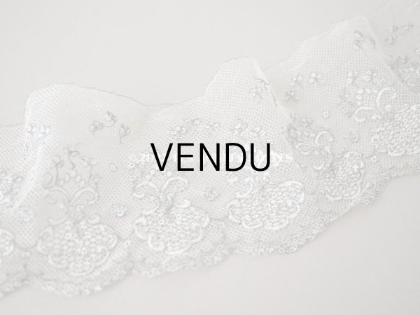 画像2: アンティーク  レース メタル糸の刺繍入り　70cm  (2)