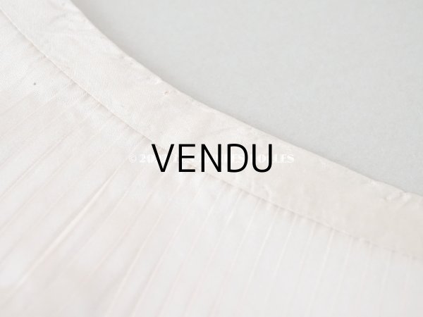 画像9: アンティーク  シルク製 2段プリーツリボン ピンクベージュ 7.5cm幅   (9)