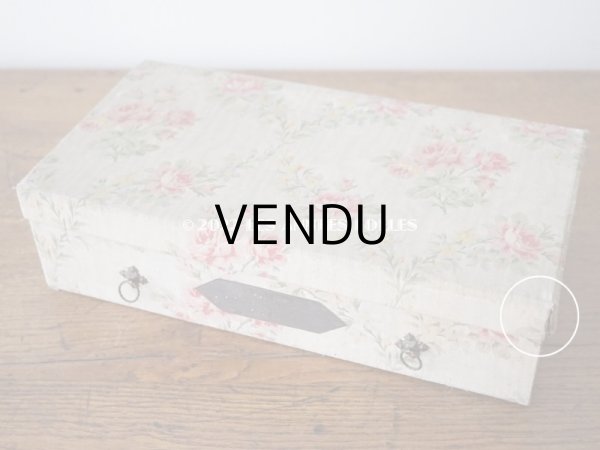 画像17: 【セール対象外】1900年代 アンティーク  カルトナージュチェスト ピンクの薔薇のガーランド (17)