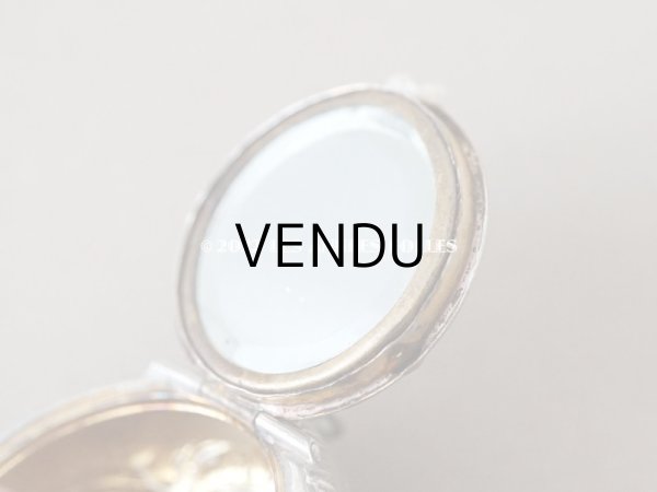 画像5: アンティーク シルバー製 菫のパウダーケース ミラー付き シャトレーヌ用 (5)