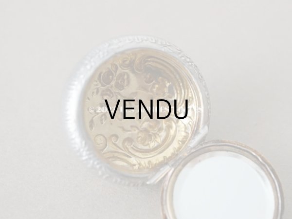 画像6: アンティーク シルバー製 菫のパウダーケース ミラー付き シャトレーヌ用 (6)