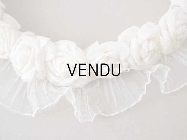 画像4: アンティーク 小さな薔薇の布花のティアラ 花冠　シルクシフォンのプリーツ付 (4)