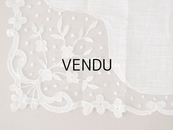 画像12: アンティーク  ハンカチ イニシャル＆花模様＆ドットの刺繍入り　 (12)