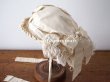画像9: 19世紀末 アンティーク 小さな女の子用 帽子 オフホワイト 大きなリボン&フリンジ (9)