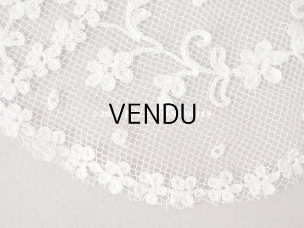 画像14: アンティーク 幅広 レース 花模様の手刺繍入り 90×幅31.5〜32.5cm (14)