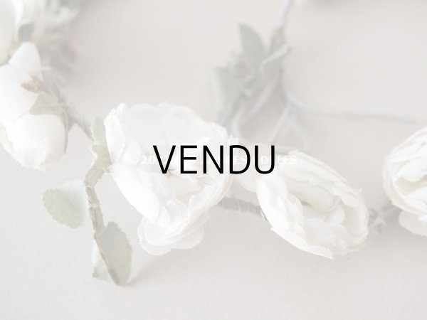 画像8: 【12周年セール対象外】アンティーク 白薔薇の花冠 オフホワイト 布花のティアラ 約79cm (8)
