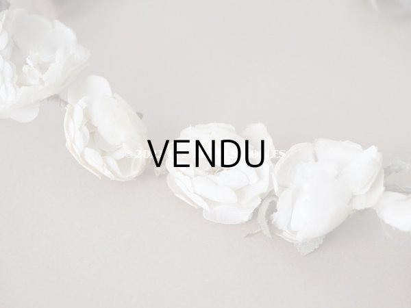 画像7: 【12周年セール対象外】アンティーク 白薔薇の花冠 オフホワイト 布花のティアラ 約79cm (7)