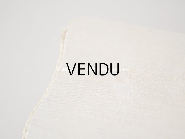 画像4: 【12周年セール対象外】19世紀末 アンティーク ロカイユ装飾の台座 ブラウンのベルベット　 (4)