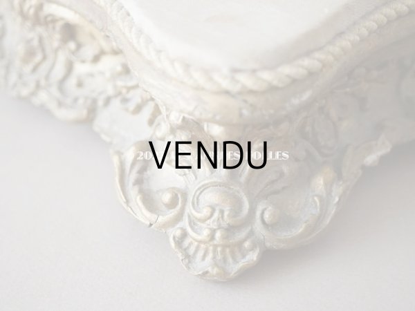 画像13: 【12周年セール対象外】19世紀末 アンティーク ロカイユ装飾の台座 ブラウンのベルベット　 (13)