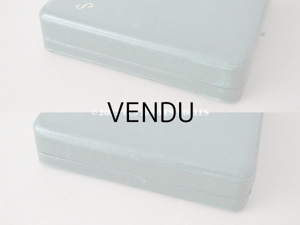 画像9: 【12周年セール対象外】アンティーク 本革製 イニシャル入り S.J. 大きなジュエリーボックス  ダークグリーン (9)