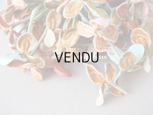 画像4: 【12周年セール対象外】アンティーク  シルクベルベットの布花 大きなブーケ (4)