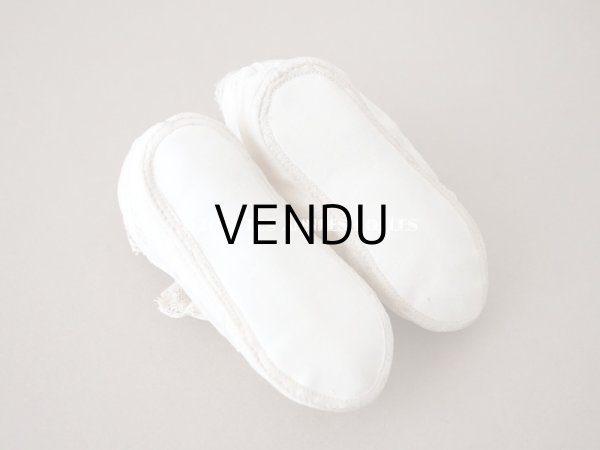 画像15: 【12周年セール対象外】1900年代 アンティーク ベビーシューズ  花模様の手刺繍入り ピンクのロココモチーフ付き (15)