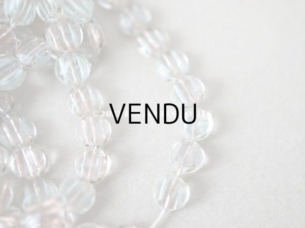 画像5: 【12周年セール対象外】アンティーク ガラスビーズ 2穴　ピンクゴールドのライン入り 淡いブルー 約90ピースのセット 4mm強 (5)