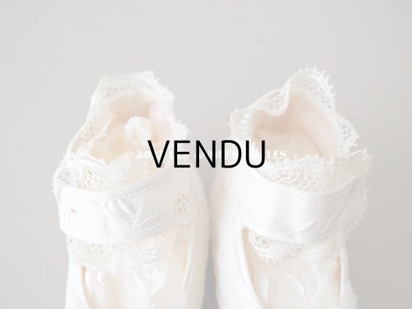 画像5: 【12周年セール対象外】1900年代 アンティーク ベビーシューズ  花模様の手刺繍入り ピンクのロココモチーフ付き (5)