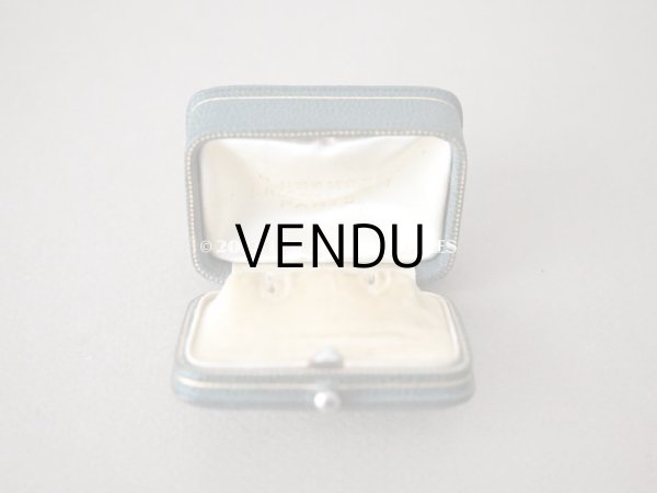 画像7: 【12周年セール対象外】19世紀末 アンティーク  本革製　ピアス用　小さなジュエリーボックス　イニシャル入り スモーキーなブルーグリーン  (7)