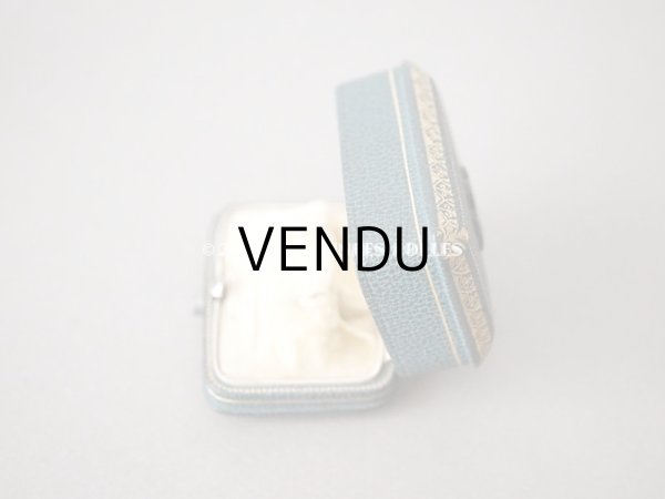 画像6: 【12周年セール対象外】19世紀末 アンティーク  本革製　ピアス用　小さなジュエリーボックス　イニシャル入り スモーキーなブルーグリーン  (6)