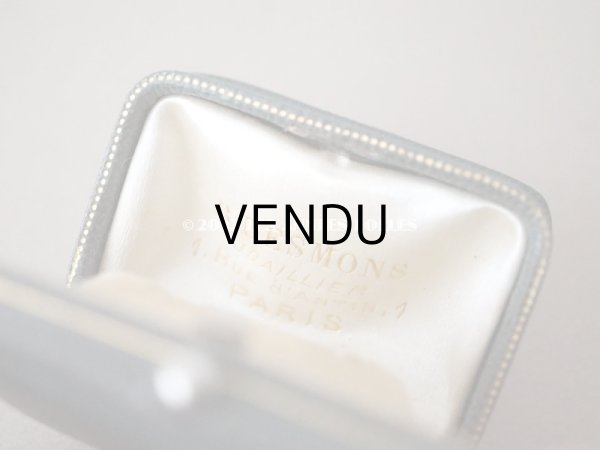 画像8: 【12周年セール対象外】19世紀末 アンティーク  本革製　ピアス用　小さなジュエリーボックス　イニシャル入り スモーキーなブルーグリーン  (8)