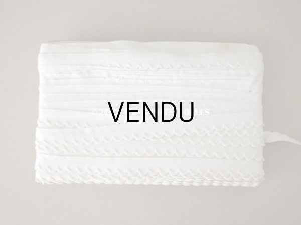 画像4: 【12周年セール対象外】アンティーク　スカラップレース コットン製　 幅1.3cm  25〜30m巻き (4)