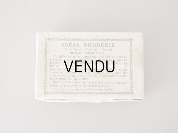 画像3:  アンティーク  箱付き イニシャル モノグラム N3【L】8ピース & 【S】6ピース IDEAL BRODERIE (3)