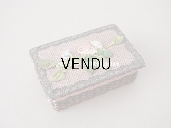 画像3: アンティーク　シルク製 ロココトリム付 オールドローズ色のボックス (3)