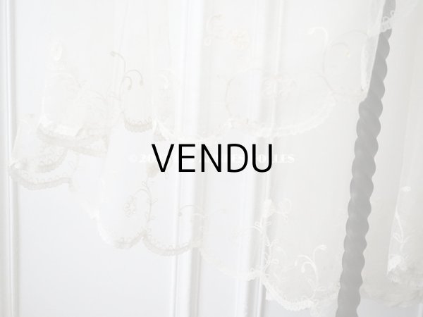 画像3: アンティーク ウェディングヴェール 花のモチーフ付き 直径 約2.2m　ボビンレース＆チェーン刺繍 (3)