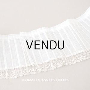 画像: 1900年代 アンティーク 幅広 ドレスの裾  プリーツ入り レース付 2.85m 幅13.4cm　コットンオーガンジー
