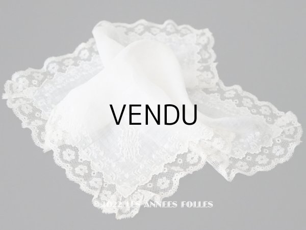 19世紀 アンティーク 結婚式のハンカチ 王冠紋章＆モノグラム