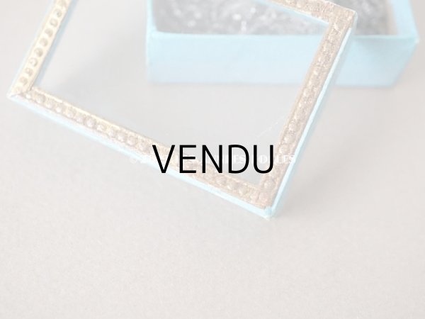 画像7: アンティーク ガラスの蓋の紙箱 ビーズ入り ブルー (7)