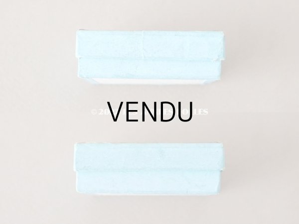 画像4: アンティーク ガラスの蓋の紙箱 ビーズ入り ブルー (4)