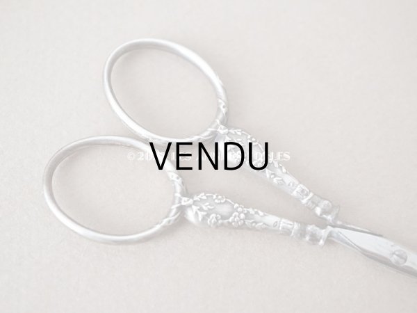 画像3: 1900年代 アンティーク シルバー製 リボン＆薔薇のガーランド ソーイングセット 裁縫道具 (3)