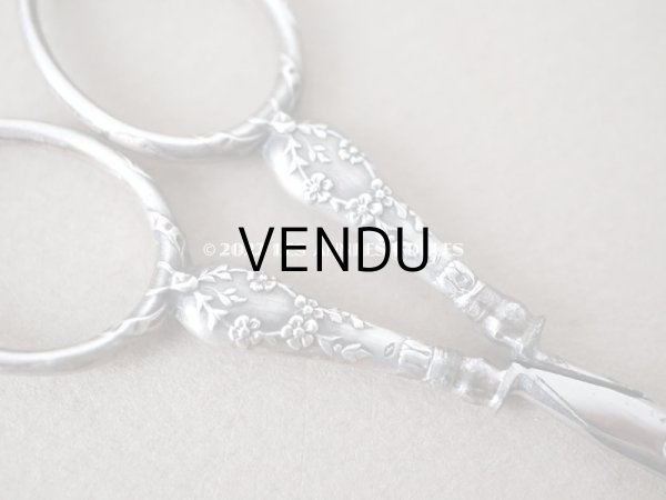 画像6: 1900年代 アンティーク シルバー製 リボン＆薔薇のガーランド ソーイングセット 裁縫道具 (6)