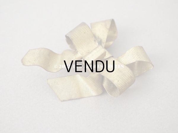 画像3: 1900年代 アンティーク リボンのオーナメント メタル製 (3)