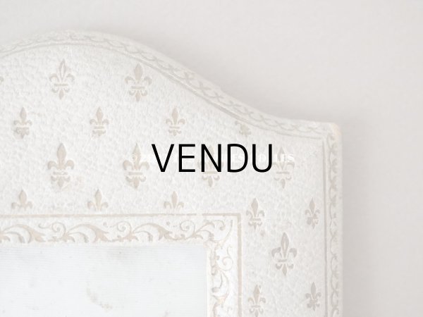 画像7: アンティーク 本革製 フォトフレーム  百合の紋章 (7)