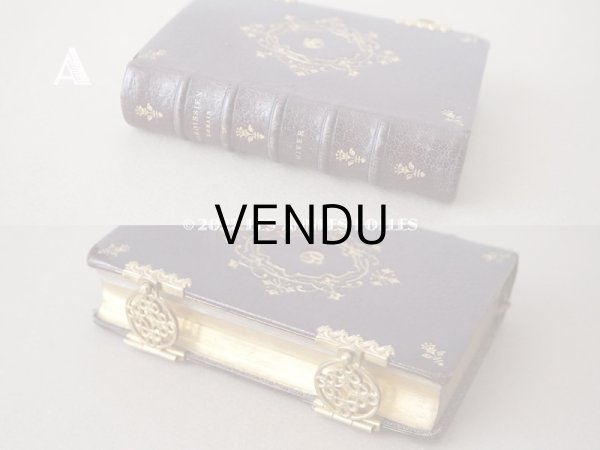 画像4: 1873年 アンティーク 小さなミサ典書 ゴールドの装飾　 (4)