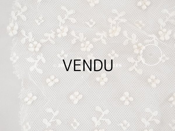 画像6: アンティーク 小さな花のポンポン付 レース ライトベージュ (6)