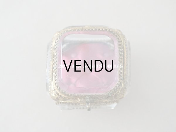 画像5: 19世紀末 アンティーク ジュエリーボックス 　ワインレッドのシルク製クッション　ロカイユ装飾の脚 (5)