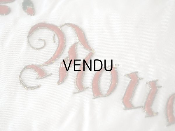 画像9: 19世紀 ナポレオン3世時代 アンティーク シルク製 ハンキーケース クッション付　刺繍入り　 ハンカチ用ポシェット (9)