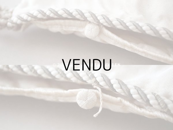 画像6: 19世紀 ナポレオン3世時代 アンティーク シルク製 ハンキーケース クッション付　刺繍入り　 ハンカチ用ポシェット (6)