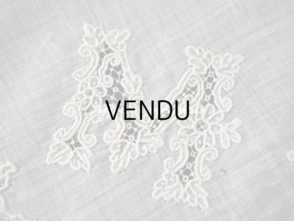 画像10: 19世紀 アンティーク ポワンドガーズ 結婚式のハンカチ モノグラムの刺繍入り 【 ポワン・ド・ガーズ 】 (10)