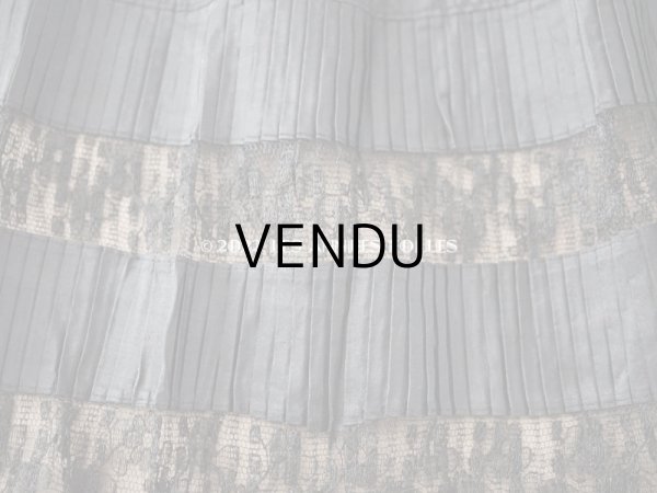 画像3: 19世紀末 アンティーク  ドレスの裾 シルクのプリーツ＆レース 2m 25cm幅 (3)