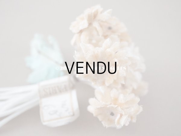 画像6: アンティーク ベルベットの布花　 淡いキャメル＆オフホワイト (6)