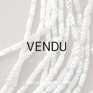 画像: アンティーク スフレビーズ ひねり模様入り 吹きガラス製ビーズ シルバー 2×5.5mm 約600ピース