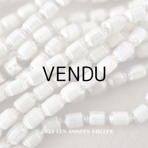 画像: アンティーク 極小 スフレビーズ ライン入り 筒型 吹きガラス製ビーズ シルバー 3×4.5mm 約750ピース