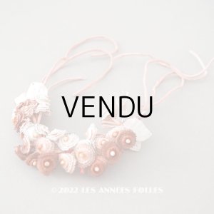 画像: アンティーク ベルベットの布花の小さなティアラ