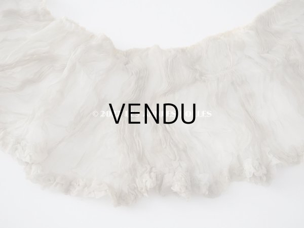 画像11: 1900年頃　アンティーク ウェディングドレスの装飾　シルクシフォンのプリーツ (11)